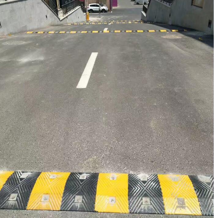 减速带